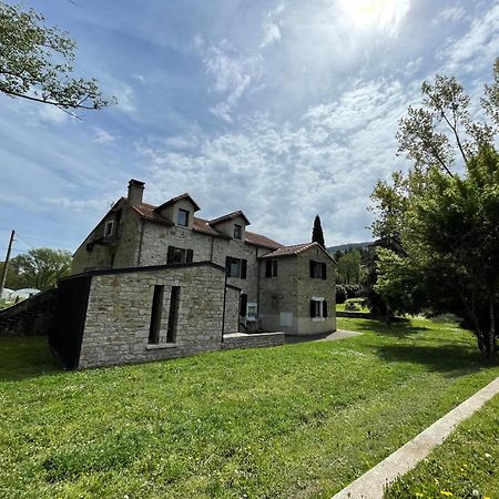 Auberge De Jeunesse Hi Millau La Maladrerie Exterior foto
