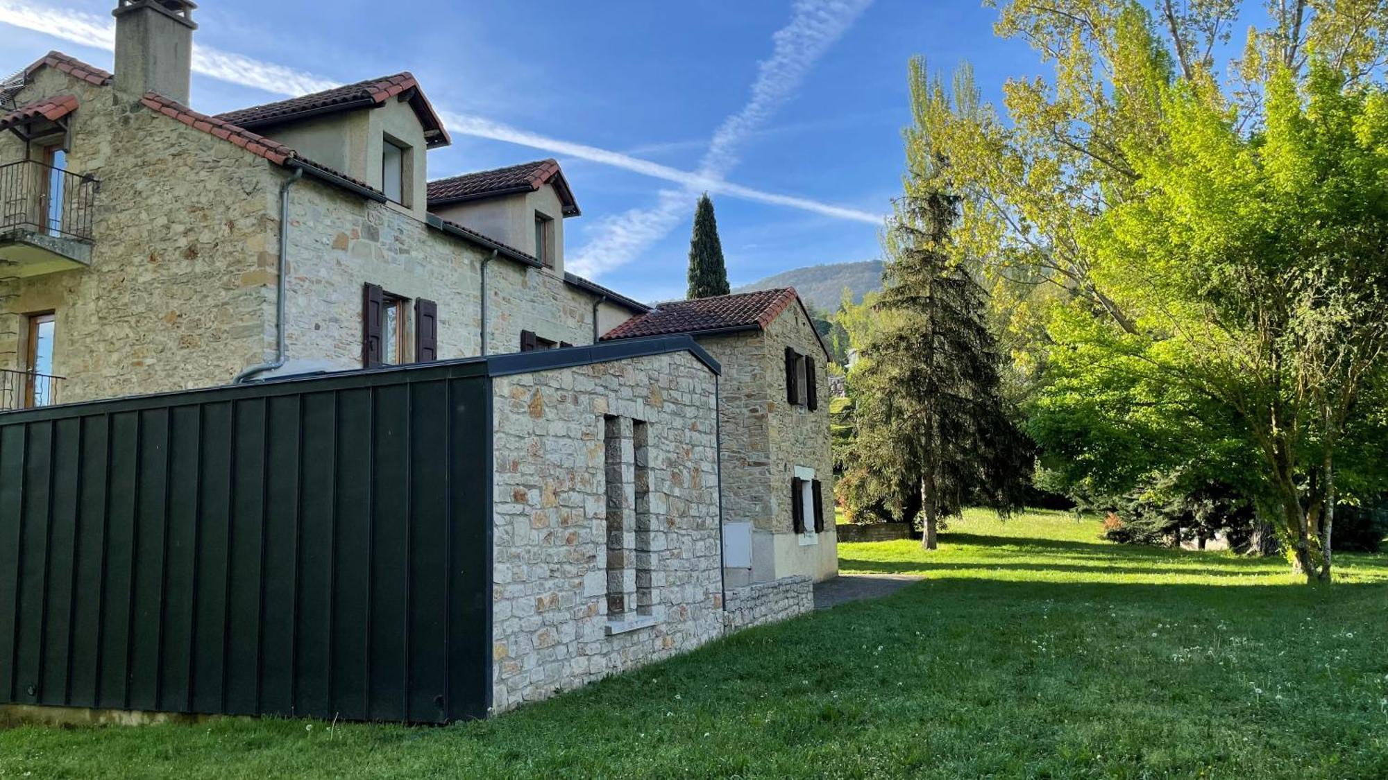 Auberge De Jeunesse Hi Millau La Maladrerie Exterior foto